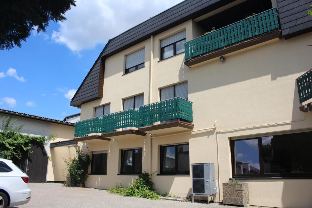 Hotel Gruener Baum Bretzenheim Buitenkant foto